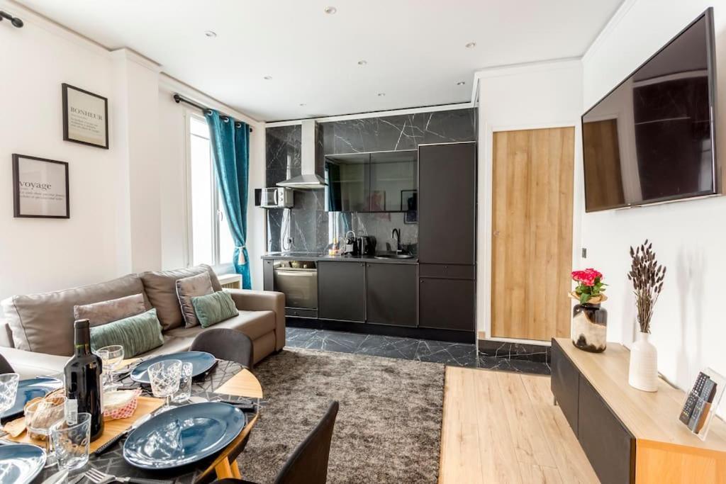 Suite Paris, Tour Eiffel, Champs Elysees Exterior photo