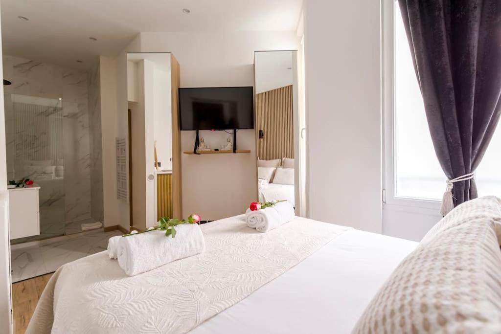 Suite Paris, Tour Eiffel, Champs Elysees Exterior photo